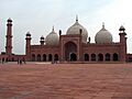 Badshahi Mosque July 1 2005 pic32 by Ali Imran