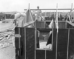 Archivo:Barrack Construction