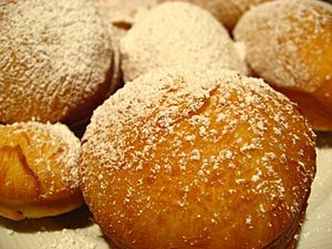 Archivo:Beignet good for mouth