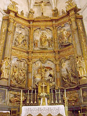 Archivo:Caceres - Iglesia de Santiago 04