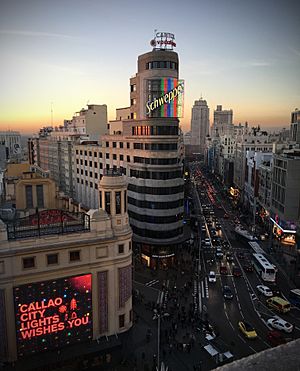 Archivo:Callao + Capitol + Gran Vía (Madrid) (23815769052)
