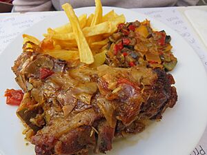 Archivo:Codillo de cerdo con salsa