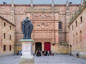 Archivo:Fachada de la Universidad de Salamanca