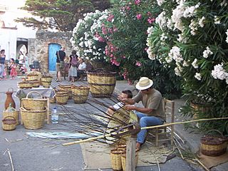 Fira de la Canya a la plaça de l'església de Cabanes (Alt Empordà).jpg
