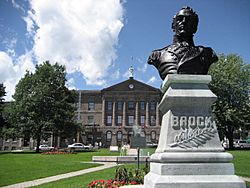 General Brock Courthouse Building Brockville Ontario.JPG