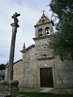 Igrexa de San Pedro de Armentón (2).JPG