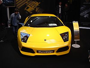 Archivo:Lamborghini Murciélago LP640 Front