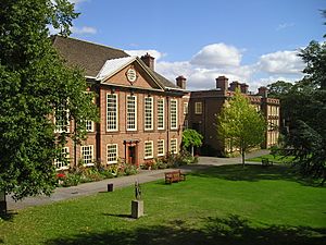 Archivo:Somerville College