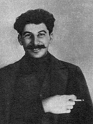 Archivo:Stalin in exile 1915