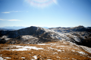 Archivo:View from Mount Sniktau trail