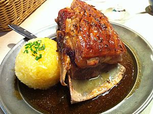 Archivo:01 Schäufele und Knödel