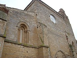 18 Monasterio de Palazuelos fachada poniente roseton espadaña ventana nave norte ni