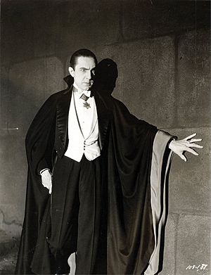 Archivo:Bela Lugosi as Dracula, anonymous photograph from 1931, Universal Studios