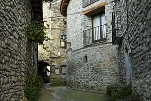 Archivo:Casa Castillo, Puyarruego, Huesca, Aragón (España)