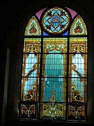Archivo:Hartford City Presbyterian Church North Window