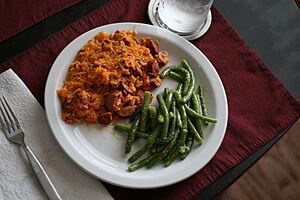 Archivo:Jambalaya an green beans