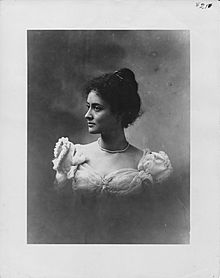 Kaiulani in 1897, wearing pearl necklace (PPWD-15-3.016, original).jpg