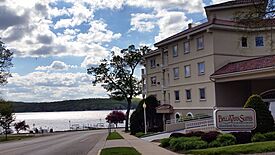 Archivo:Lake Geneva, WI 53147, USA - panoramio (3)