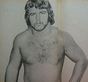 Mike Grahams - Wrestling Revue - October 1973 p.34-35.jpg