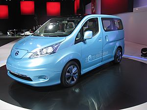 Archivo:Nissan E-NV200 at NAIAS 2012 (6679993535)
