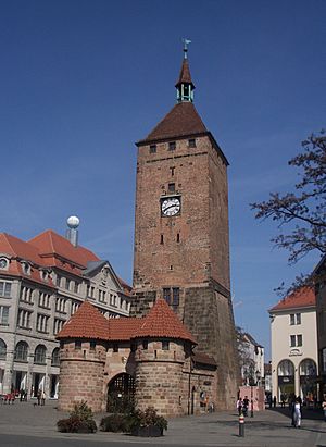 Archivo:Nuernberg Weisser Turm 2005
