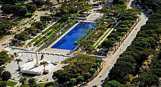 Paseo de los Proceres desde el cielo.jpg