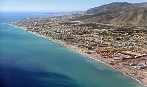 Archivo:Playas de Torremolinos