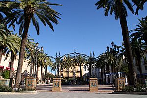 Archivo:Plaza de la Laguna - Ayamonte