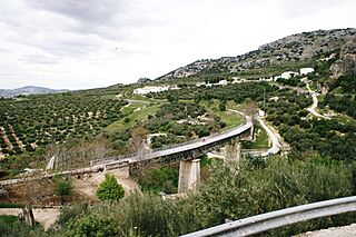 Puente río Bailón-Vía Verde del Aceite.jpg
