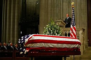 Archivo:REAGANBUSHEULOGY2