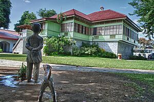 Archivo:Rizal Shrine Outdoor (Calamba, Laguna)