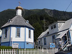 Archivo:Saint Nicholas Russian Orthodox Church, Downtown Juneau, Alaska 3