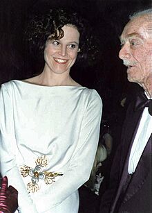 Sigourney Weaver with her father Pat Weaver 1989.jpg