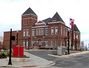 Archivo:Warren-county-courthouse-tn2
