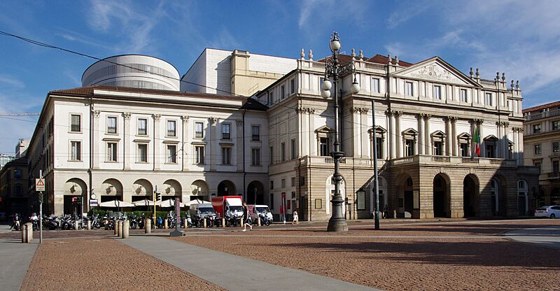 20110725 Milano La Scala 5507