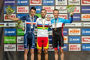 Archivo:20180930 UCI Road World Championships Innsbruck Men Elite Road Race Award Ceremony 850 2165