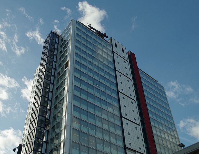 5 Endeavour Square (39155613402)