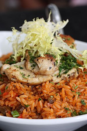 Archivo:Arroz con gandules y pollo