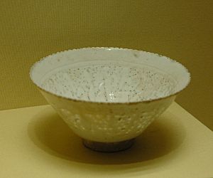 Archivo:Cup Iran Louvre MAO532