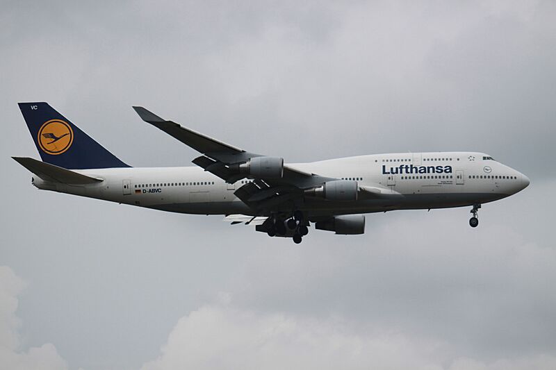D-ABVC Boeing 747 Lufthansa (7179342407)