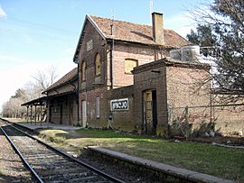 Archivo:Estación-Hinojo-FCGR