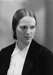 Ethel Edith Mannin, Bassano.jpg