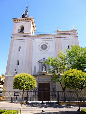 Archivo:Fuenlabrada - Iglesia de San Esteban Protomártir 4