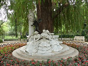 Archivo:Glorieta de Bécquer (Sevilla) 01