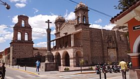 Iglesia de Santo Domingo en Huamanga.jpg