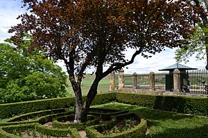 Archivo:Jardines de Segovia 2 (26814568993)