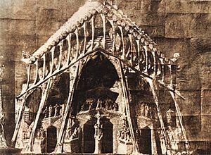 Archivo:Pasión (Gaudí, 1911)