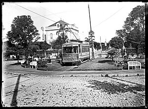 Archivo:Plaza Atahualpa. Barrio Atahualpa