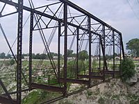 Archivo:Restos del Puente San Pedro en Zumpango