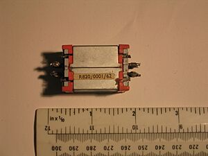 Archivo:TXE3Reed Relay